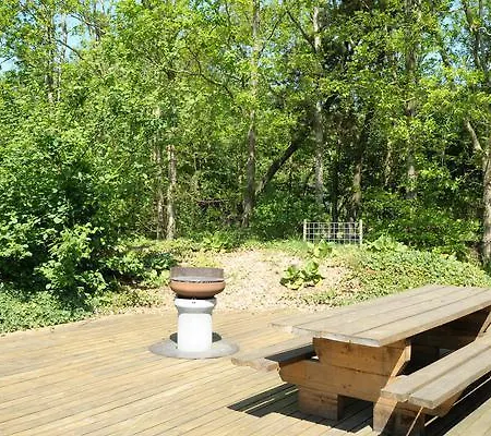 Three-bedroom Holiday In 1 Vakantiehuis