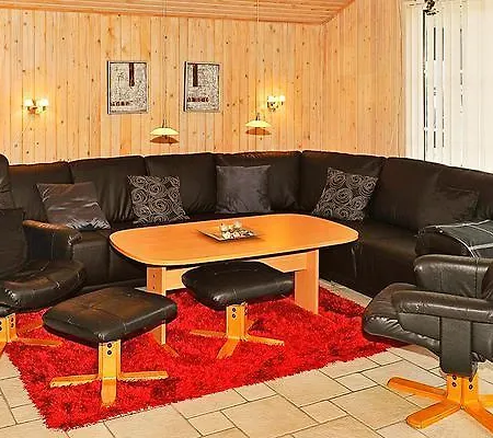 Three-bedroom Holiday In 1 Vakantiehuis *